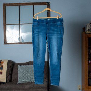 Old Navy Rockstar Medium Wash Jeggings